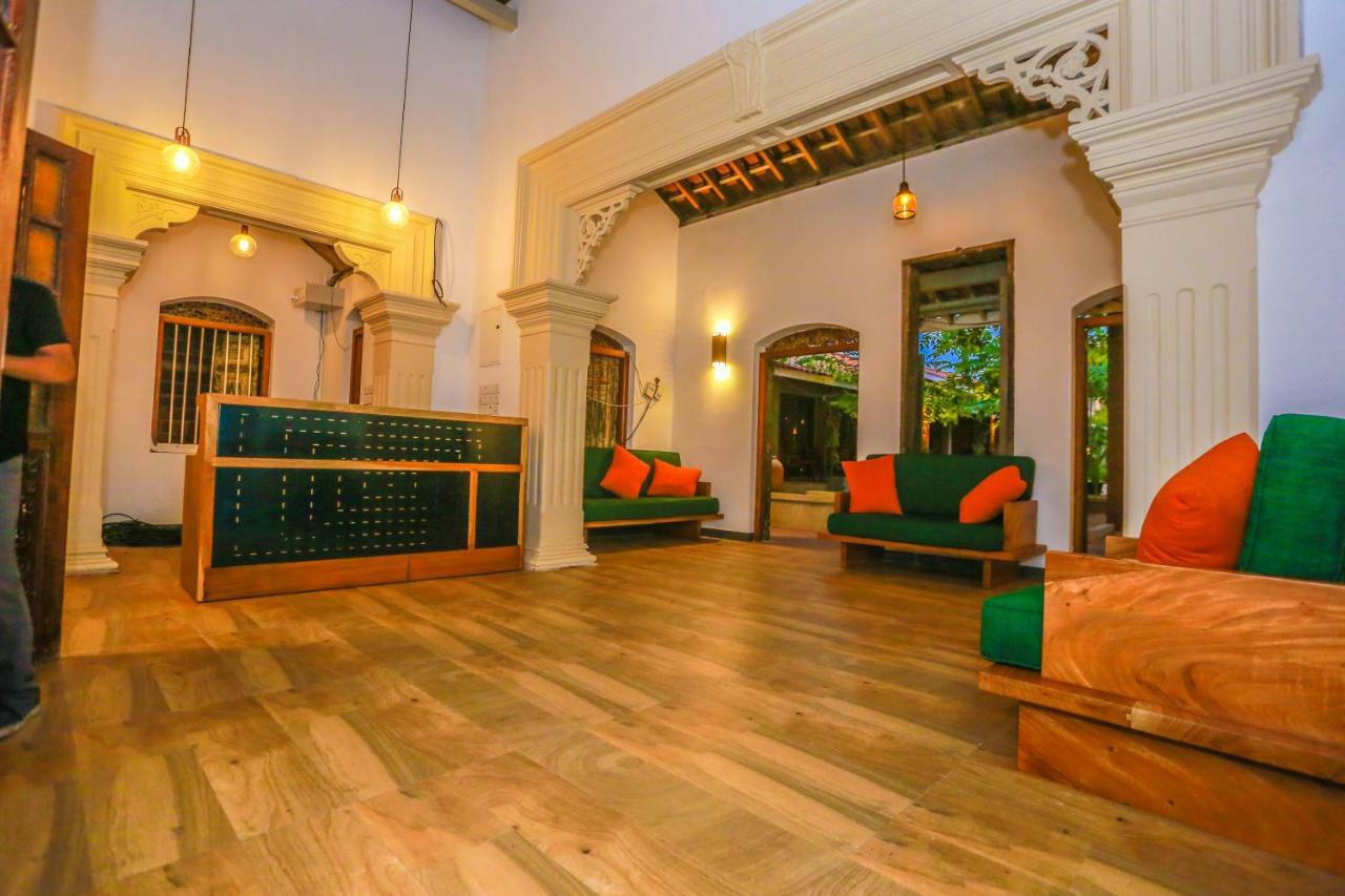 Olinia Airport Hotel كاتوناياكى المظهر الخارجي الصورة