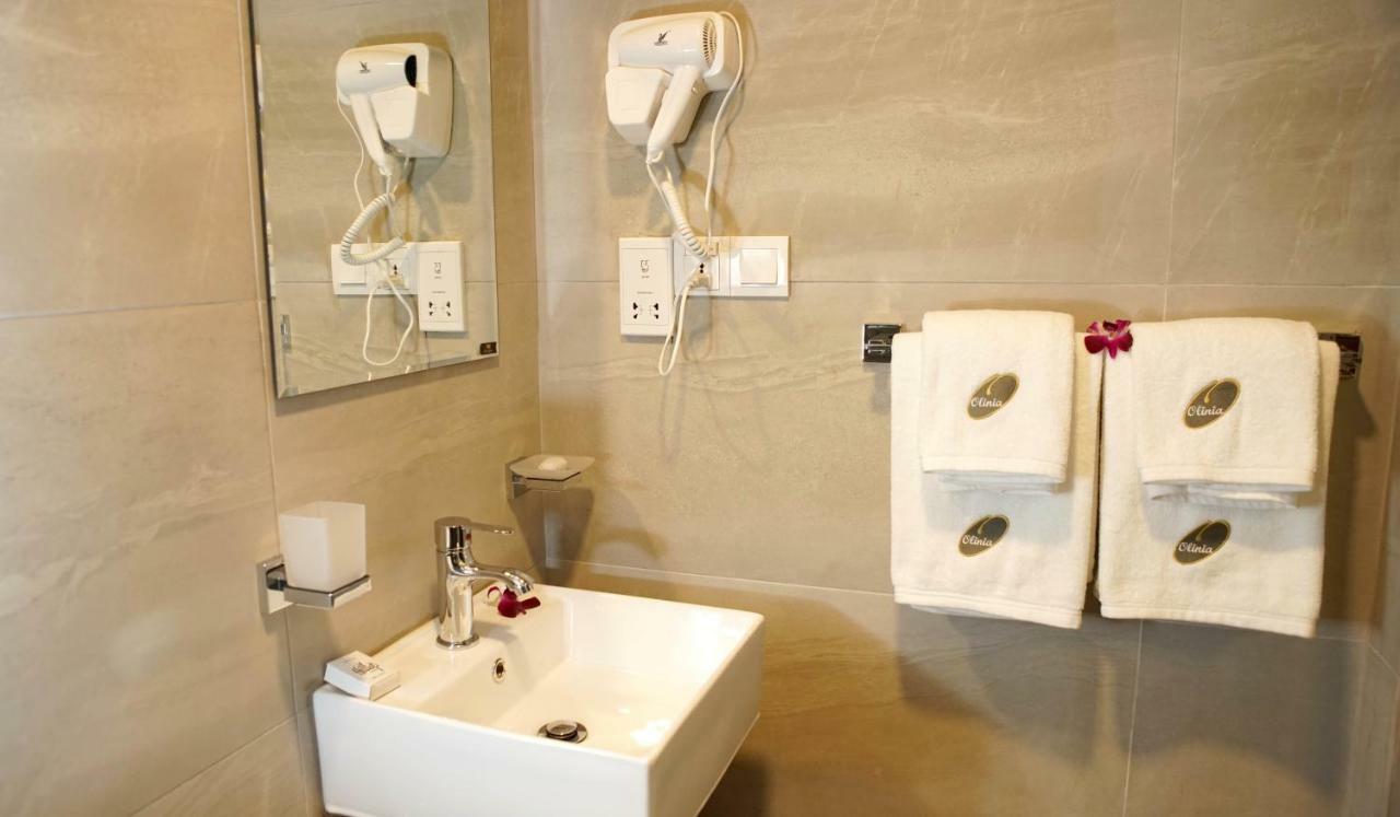 Olinia Airport Hotel كاتوناياكى المظهر الخارجي الصورة