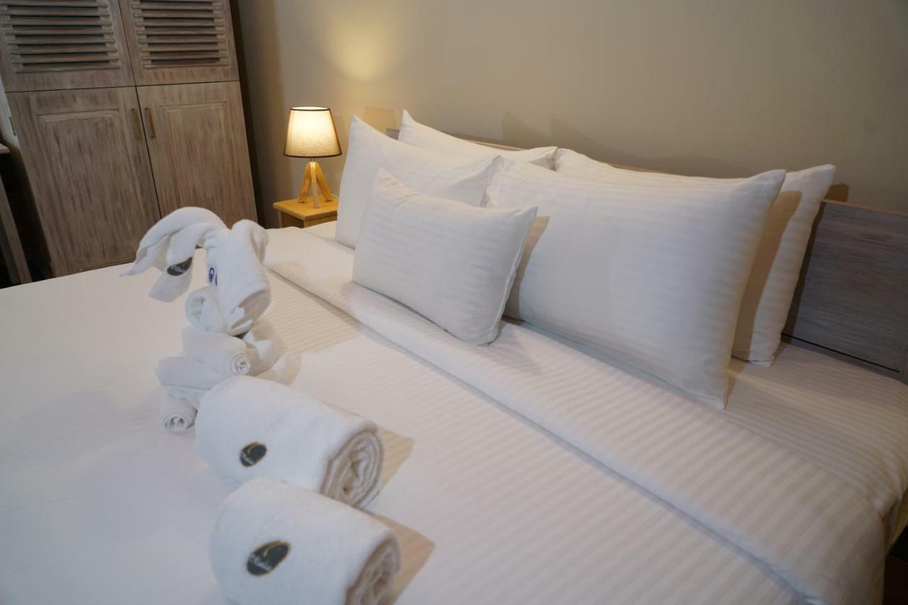 Olinia Airport Hotel كاتوناياكى المظهر الخارجي الصورة