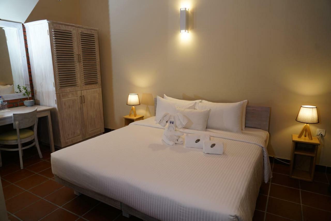Olinia Airport Hotel كاتوناياكى المظهر الخارجي الصورة