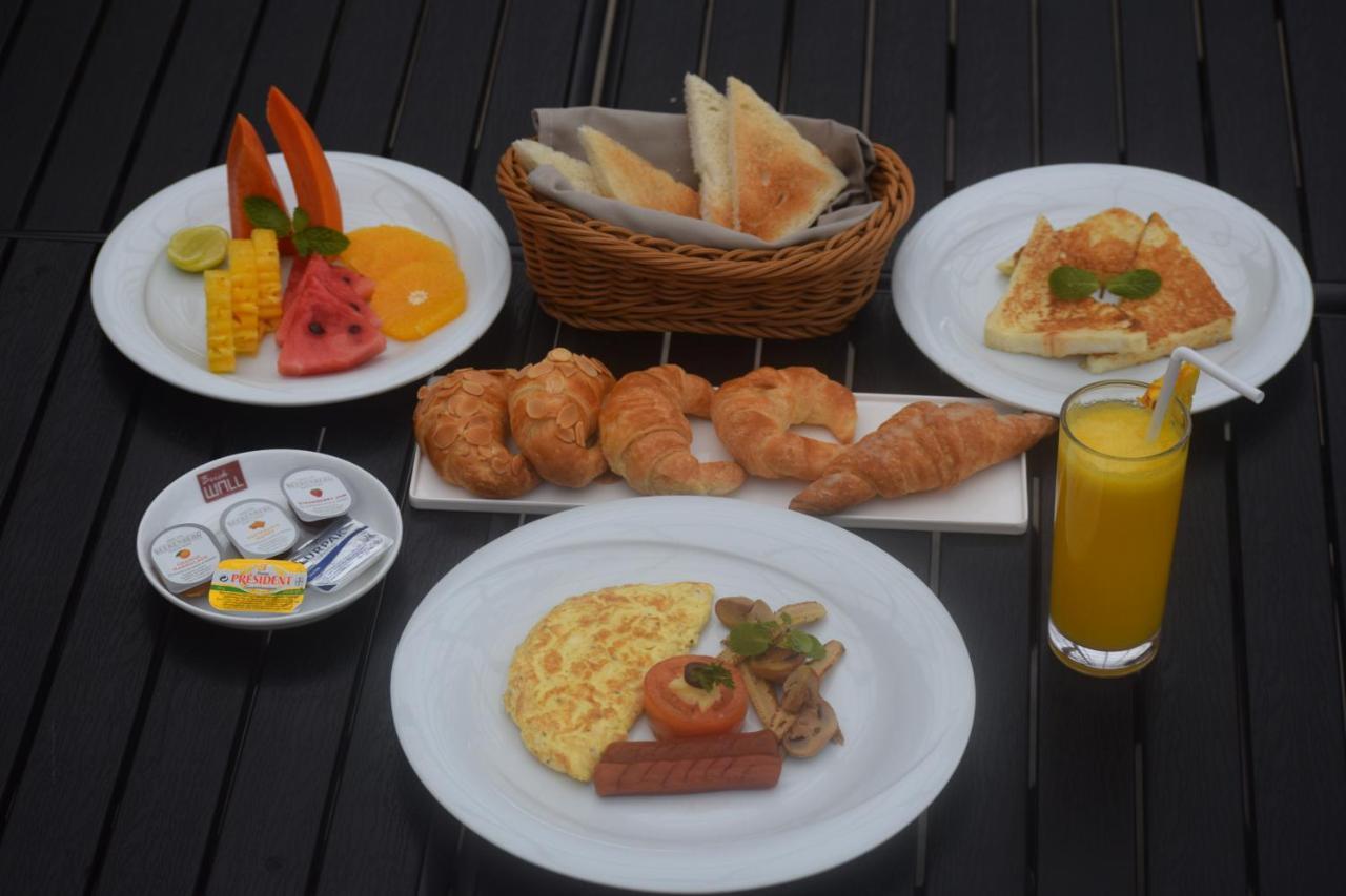 Olinia Airport Hotel كاتوناياكى المظهر الخارجي الصورة